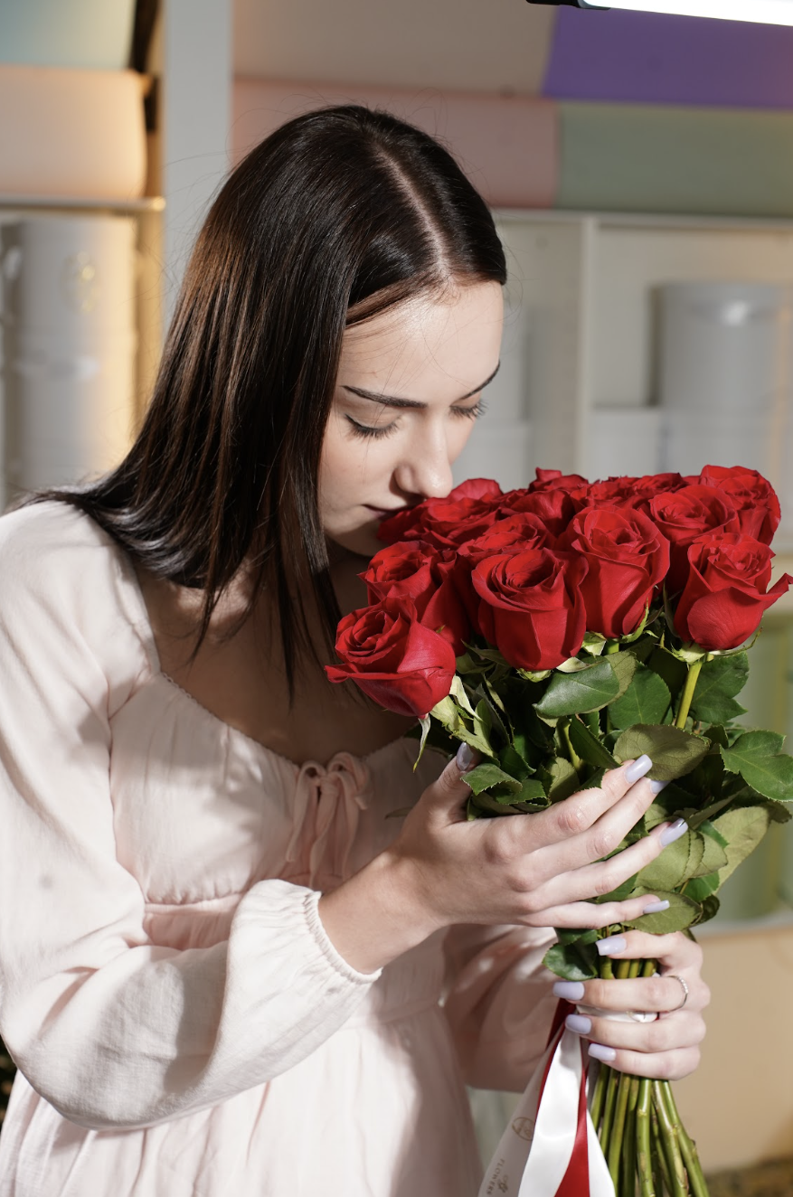 18 Premium Red Roses